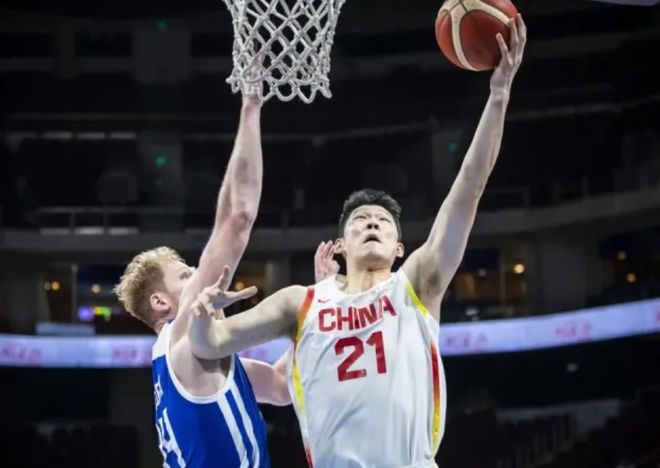 兩場世預賽廣廈雙核侵略性拉滿！胡金秋統領起勢，朱俊龍成頂級3D