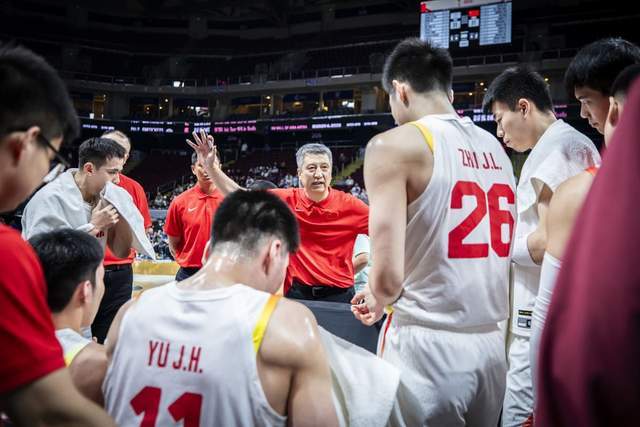 最新排名！日本領跑，韓國第2，中國男籃2勝2負第3，再贏1場出線