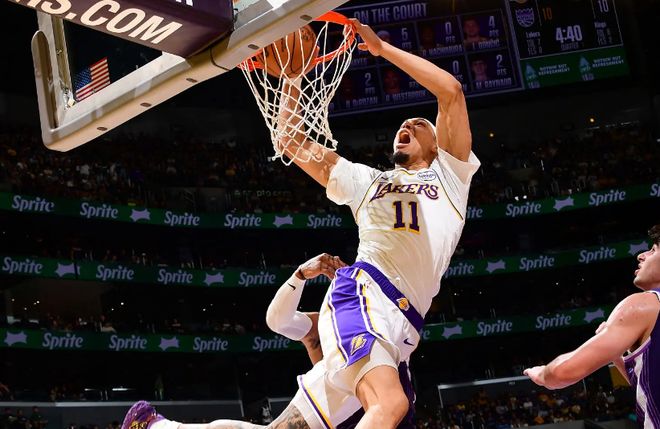 頂級吃餅高手，湖人接下來應該安排他多與東契奇一起出場？