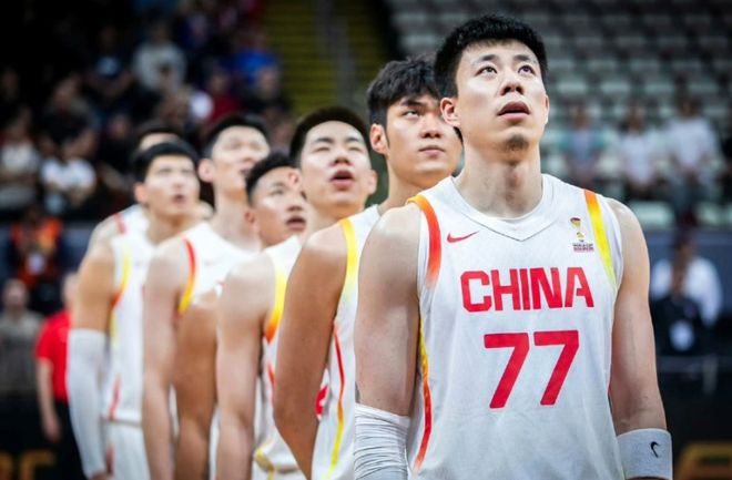 爭議！FIBA替中國臺北半場開香檳，賽後疑陰陽中國男籃，幸虧沒輸