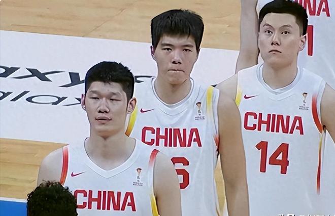 中國男籃逆轉夜最差勁之人：失誤被換下 僅出場30秒